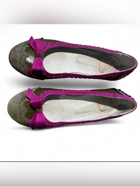 Olive and Fuchsia Bow Trim Ballet Flats
